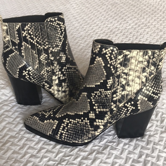 Marc Fisher LTD Alva Bootie - Picture 14 of 16